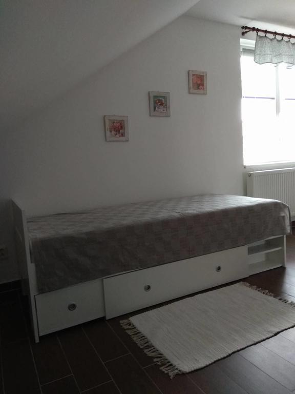 Apartmany Pod Lesem Bohutín Exteriör bild