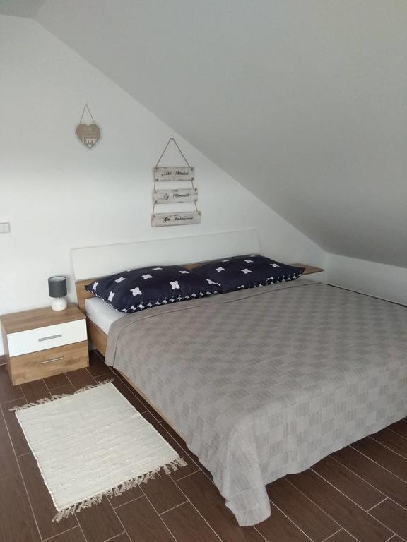 Apartmany Pod Lesem Bohutín Exteriör bild